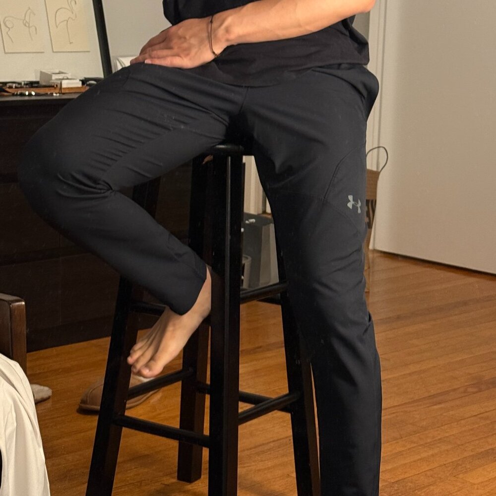 Under Armour / Black / M / Training Pants